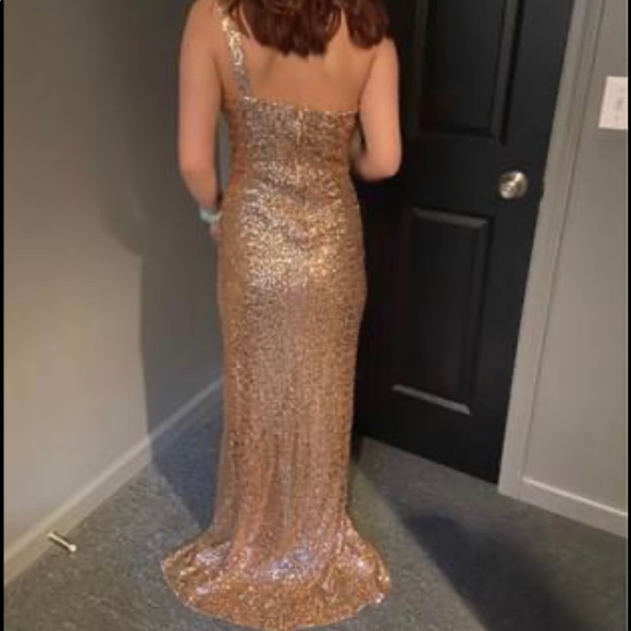 Gold sequin prom dress - Picture 2 of 3